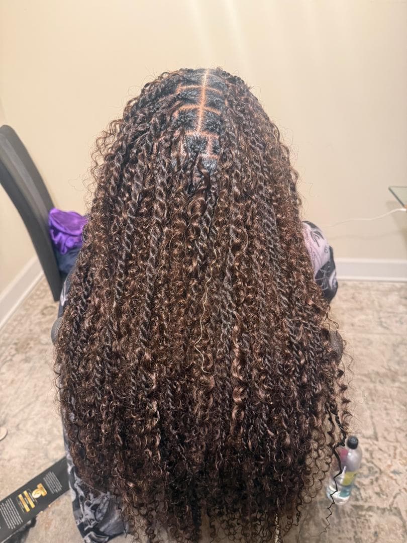Boho knotless braids with chestnut highlights and curly ends, Baltimore MD